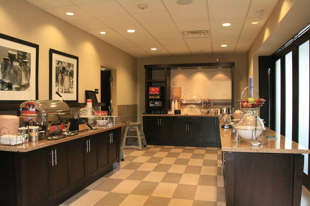 Hampton Inn By Hilton Elliot Lake Ontario Canada Ресторан фото