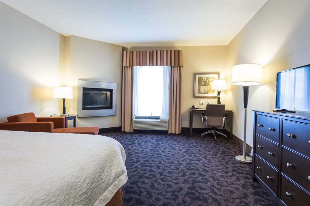 Hampton Inn By Hilton Elliot Lake Ontario Canada Номер фото
